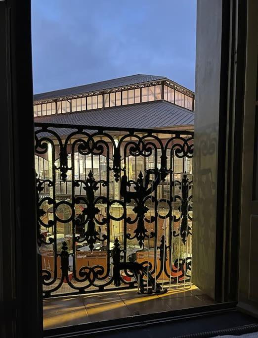 בזייה Vue Sur La Place Des Halles, Art Apparts מראה חיצוני תמונה